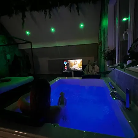 Le Nid D'eliyah Domes Et Avec Jacuzzis 15min Disneyland Casa vacanze