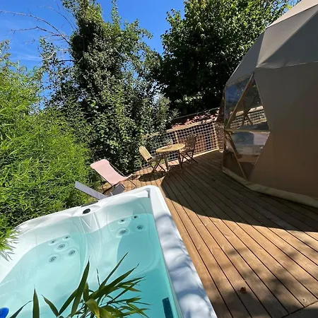 Casa vacanze Le Nid D'eliyah Domes Et Avec Jacuzzis 15min Disneyland Nanteuil-lès-Meaux