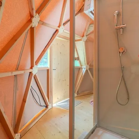 Casa vacanze Le Nid D'eliyah Domes Et Avec Jacuzzis 15min Disneyland Nanteuil-lès-Meaux